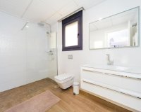 Resale - Villa - Torrevieja