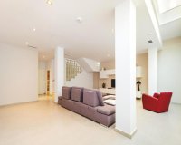 Resale - Villa - Torrevieja