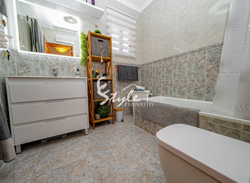 Resale - Villa - Villamartin - Montegolf