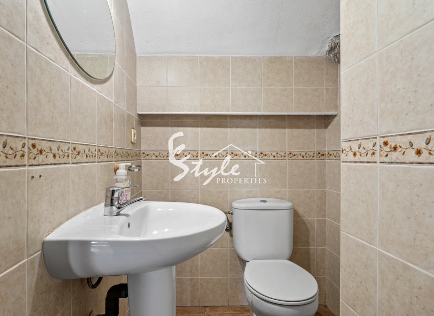 Resale - Villa - Villamartin, Orihuela Costa - Castillo de Don Juan