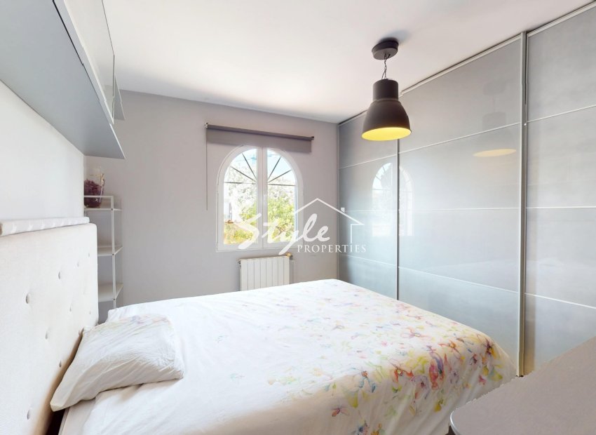 Resale - Villa - Villamartin, Orihuela Costa - La Zenia