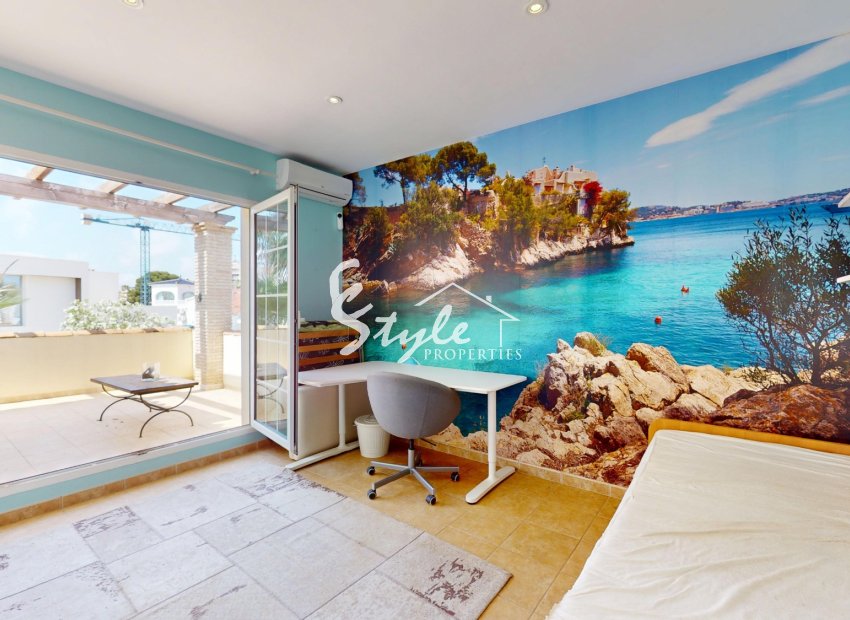 Resale - Villa - Villamartin, Orihuela Costa - La Zenia