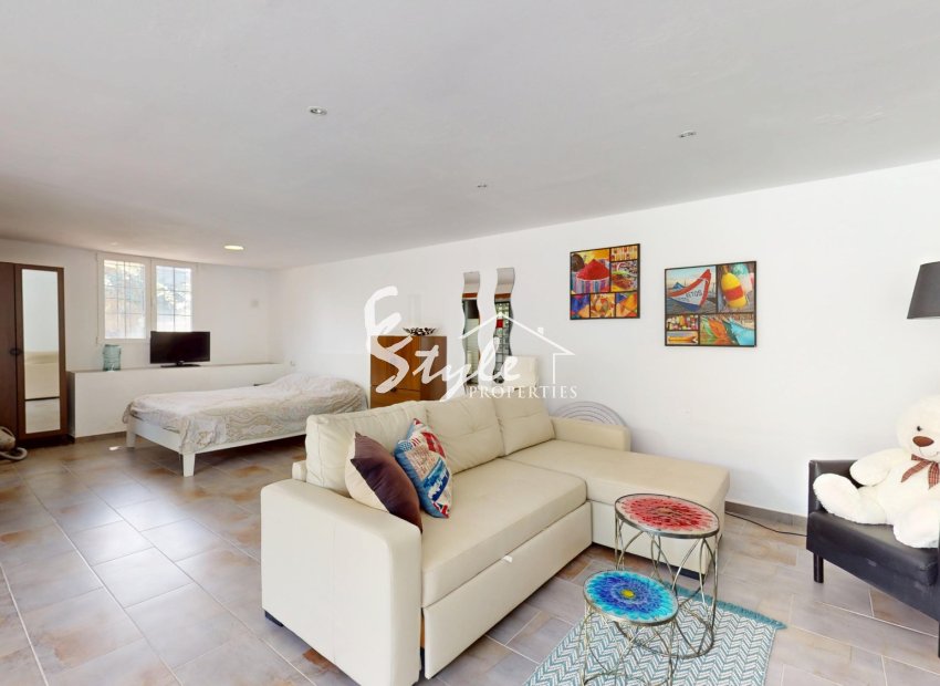 Resale - Villa - Villamartin, Orihuela Costa - La Zenia