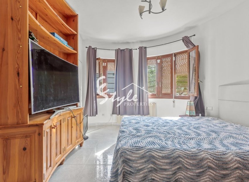 Resale - Villa - Villamartin, Orihuela Costa - Res. Las Filipinas