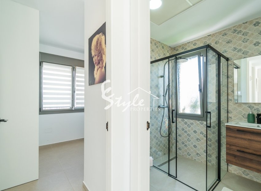 Resale - Villa - Villamartin, Orihuela Costa - Villamartin Golf