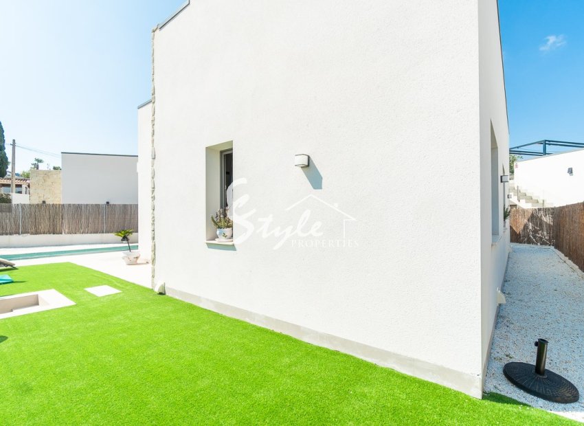 Resale - Villa - Villamartin, Orihuela Costa - Villamartin Golf