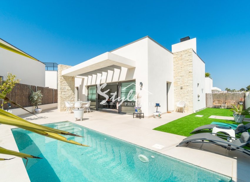 Resale - Villa - Villamartin, Orihuela Costa - Villamartin Golf