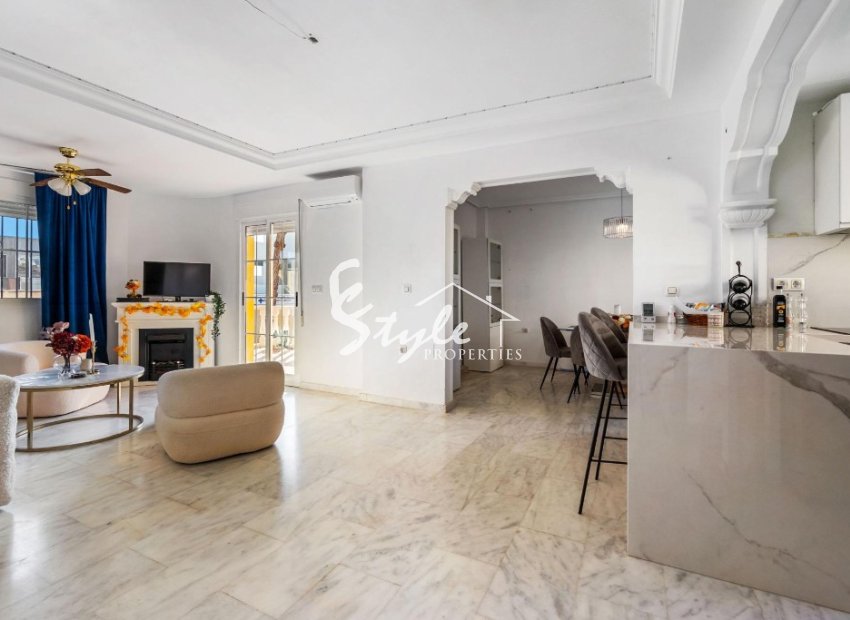 Resale - Villa - Villamartin, Orihuela Costa - Villamartin