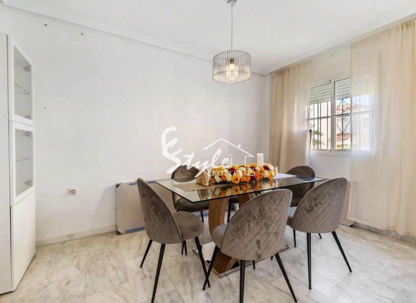 Resale - Villa - Villamartin, Orihuela Costa - Villamartin