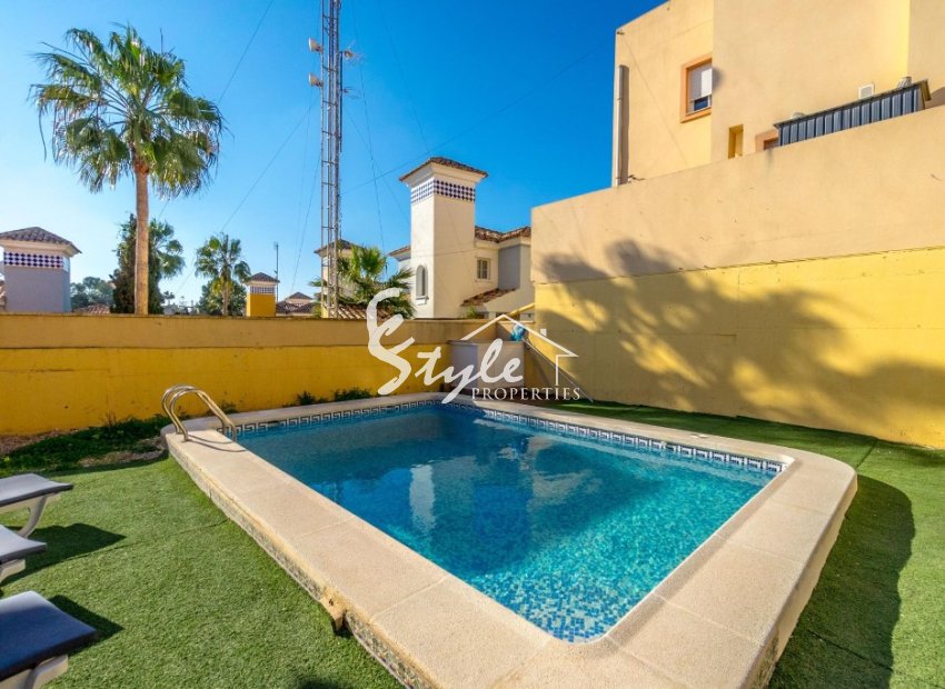 Resale - Villa - Villamartin, Orihuela Costa - Villamartin