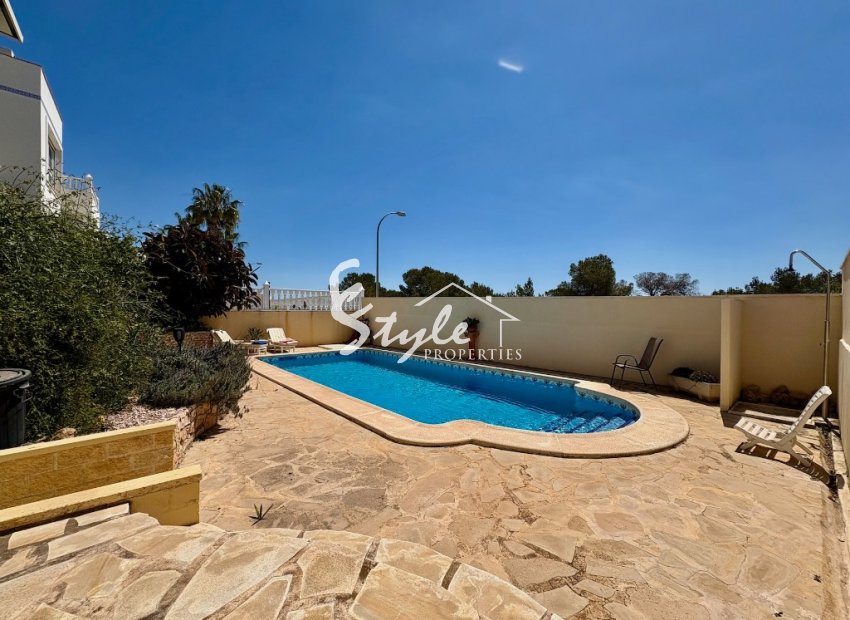 Resale - Villa - Villamartin, Orihuela Costa - Villamartin