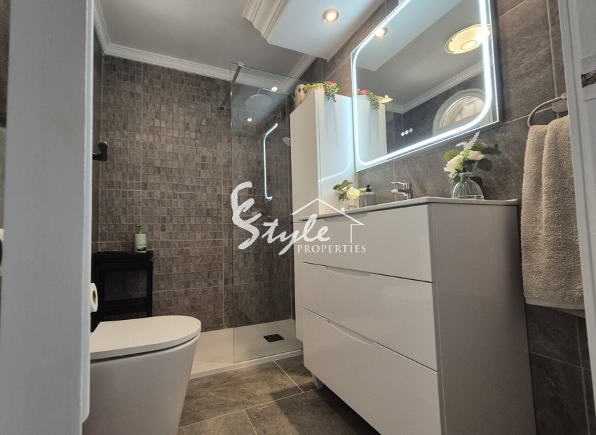 Resale - Villa - Villamartin, Orihuela Costa - Villamartin