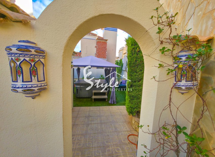 Resale - Villa - Villamartin, Orihuela Costa - Villamartin