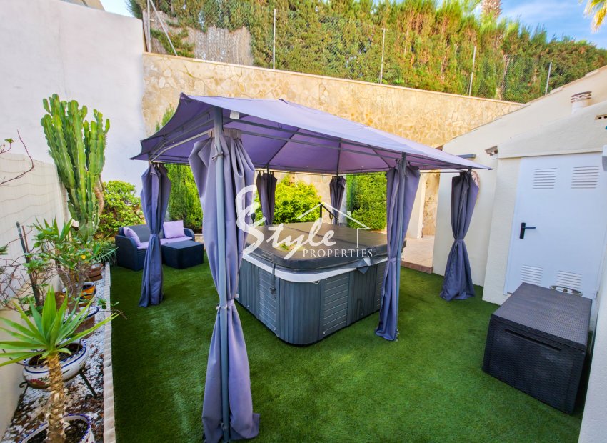 Resale - Villa - Villamartin, Orihuela Costa - Villamartin