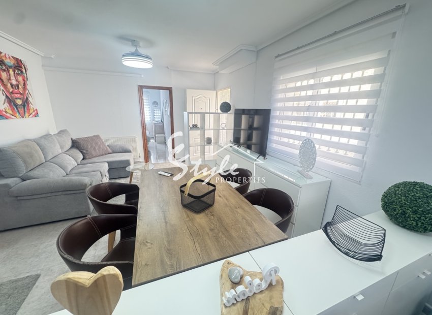 Resale - Villa - Villamartin, Orihuela Costa - Villamartin