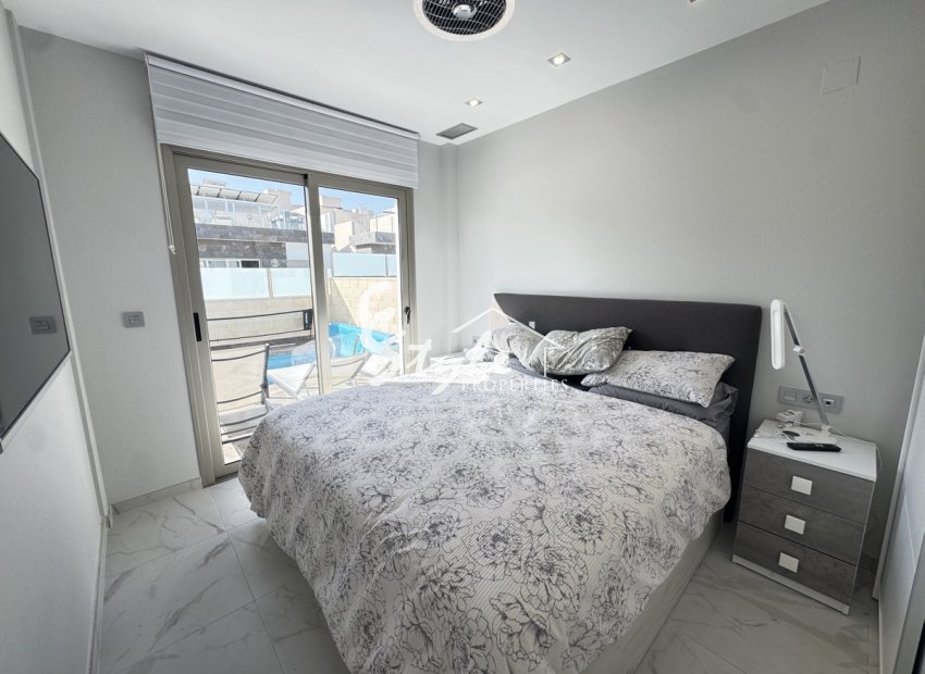 Resale - Villa - Villamartin, Orihuela Costa - Villamartin