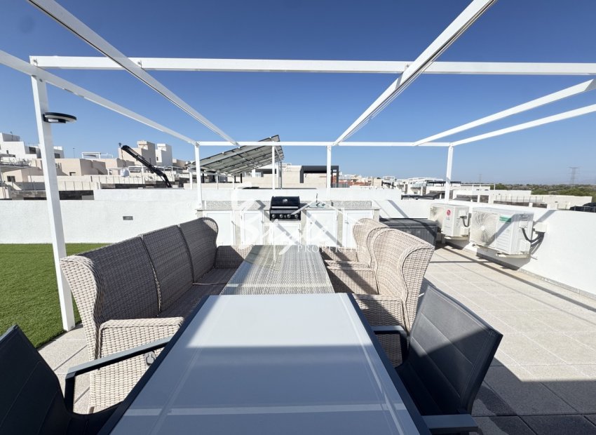 Resale - Villa - Villamartin, Orihuela Costa - Villamartin