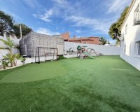 Resale - Villa - Villamartin, Orihuela Costa - Villamartin