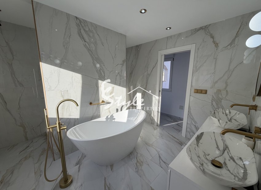 Resale - Villa - Villamartin, Orihuela Costa - Villamartin