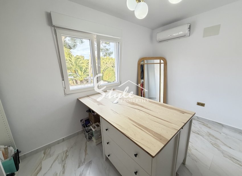 Resale - Villa - Villamartin, Orihuela Costa - Villamartin