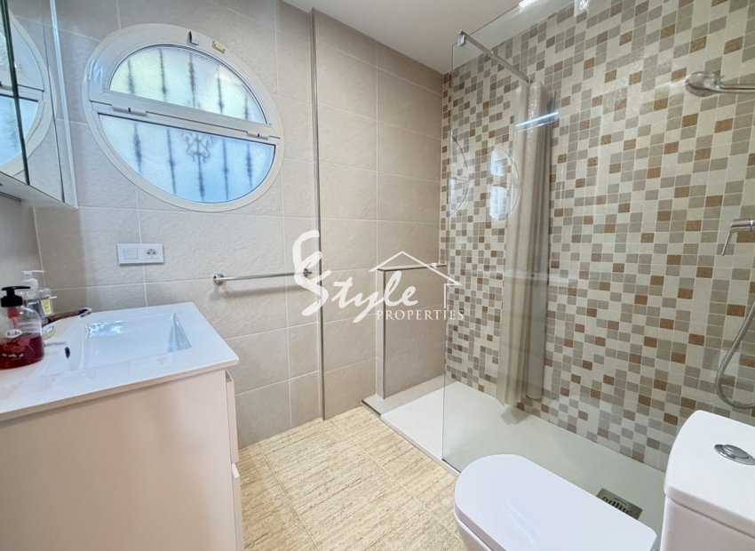 Resale - Villa - Villamartin, Orihuela Costa - Villamartin