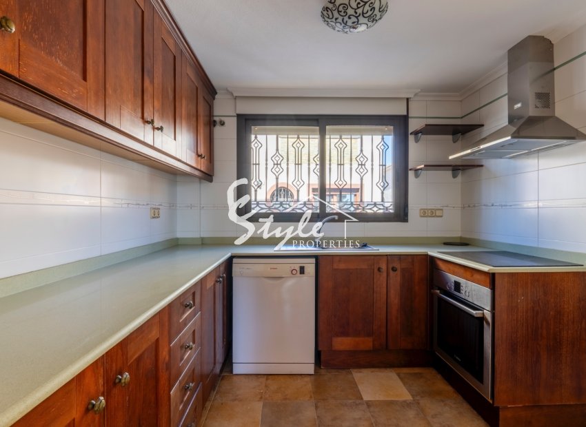 Resale - Villa - Villamartin, Orihuela Costa - Villamartin