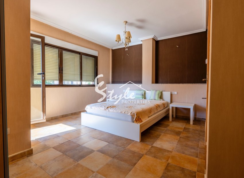 Resale - Villa - Villamartin, Orihuela Costa - Villamartin