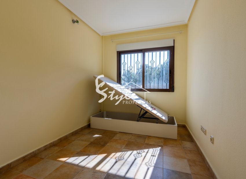 Resale - Villa - Villamartin, Orihuela Costa - Villamartin