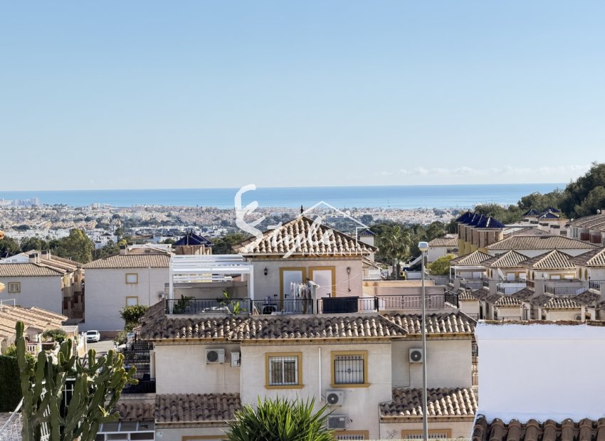 Resale - Villa - Villamartin, Orihuela Costa - Villamartin