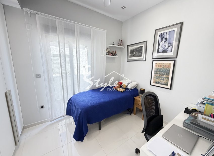 Resale - Villa - Villamartin, Orihuela Costa - Villamartin