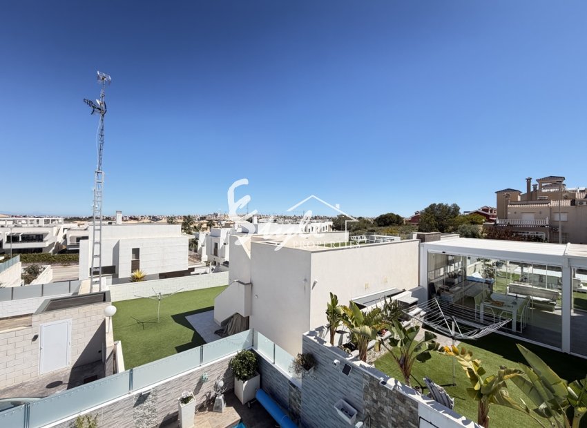 Resale - Villa - Villamartin, Orihuela Costa - Villamartin