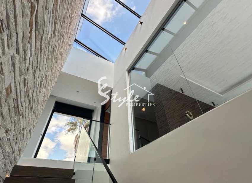 Resale - Villa - Villamartin, Orihuela Costa - Villamartin