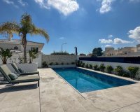 Resale - Villa - Villamartin, Orihuela Costa - Villamartin