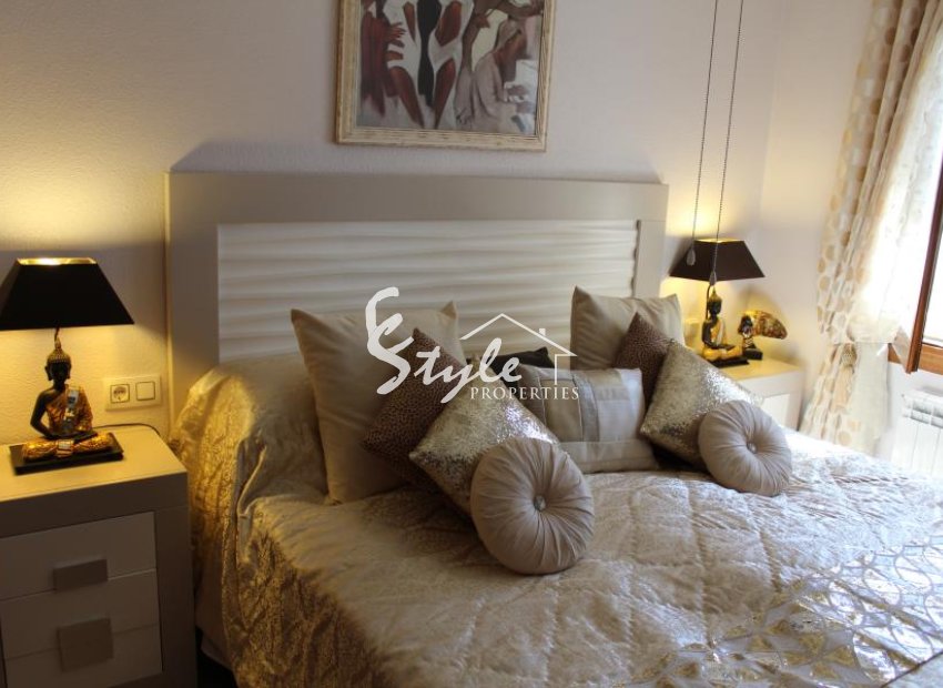 Resale - Villa - Villamartin, Orihuela Costa - Villamartin