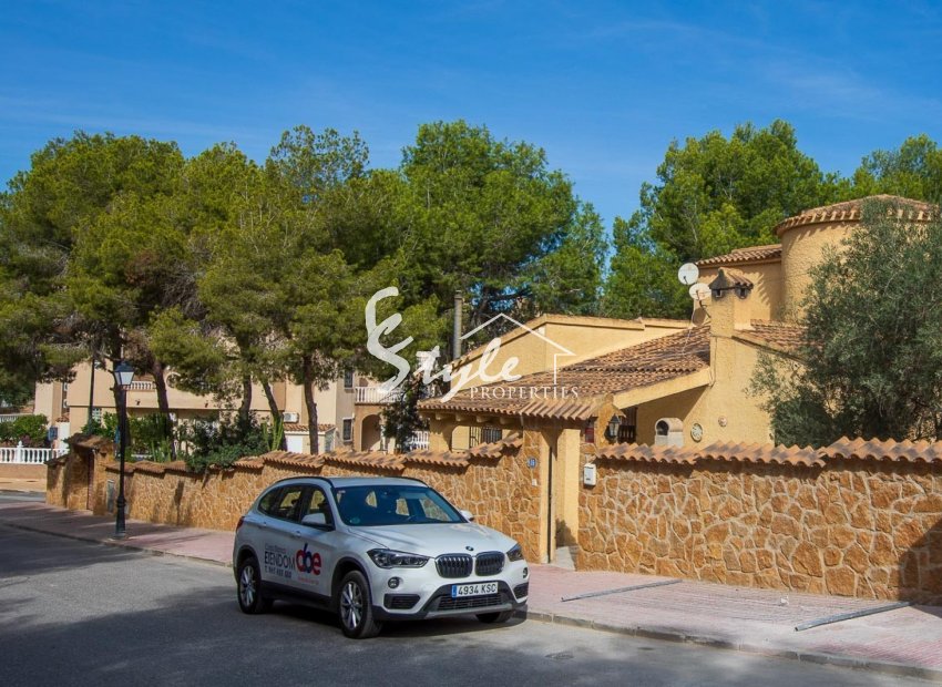 Resale - Villa - Villamartin - Res. Las Filipinas