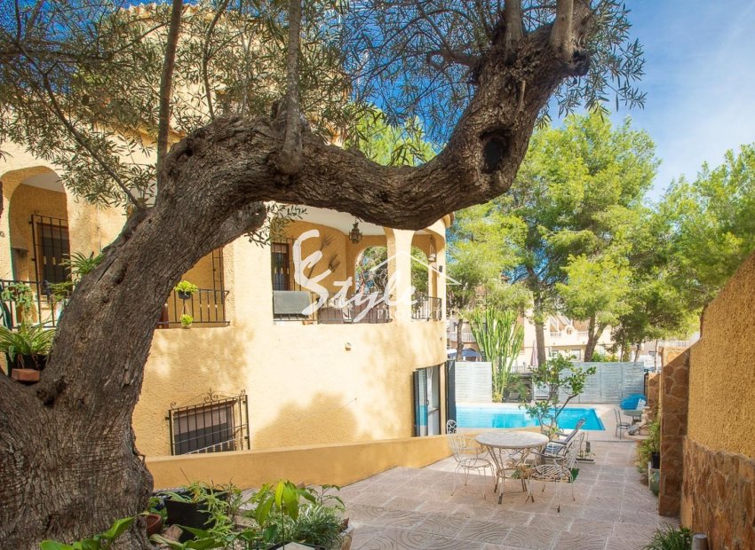 Resale - Villa - Villamartin - Res. Las Filipinas