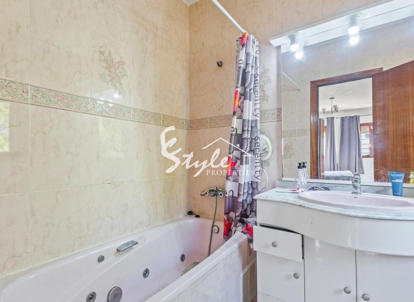 Resale - Villa - Villamartin - Res. Las Filipinas