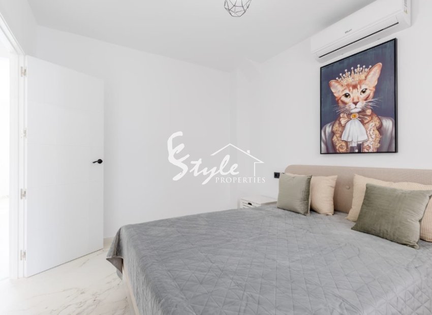 Resale - Villa - Villamartín - Villamartin