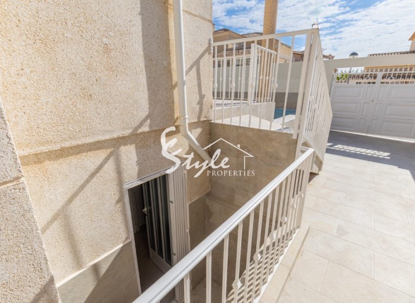 Resale - Villa - Villamartín - Villamartin