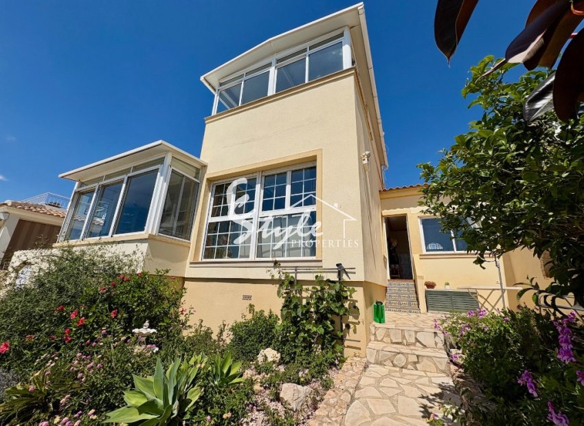 Resale - Villa - Villamartín - Villamartin