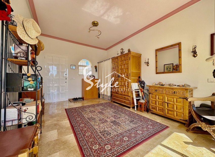 Resale - Villa - Villamartín - Villamartin