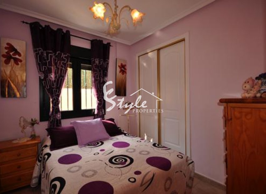 Resale - Villa - Villamartin