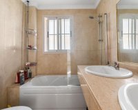 Resale - Villa - Villamartin