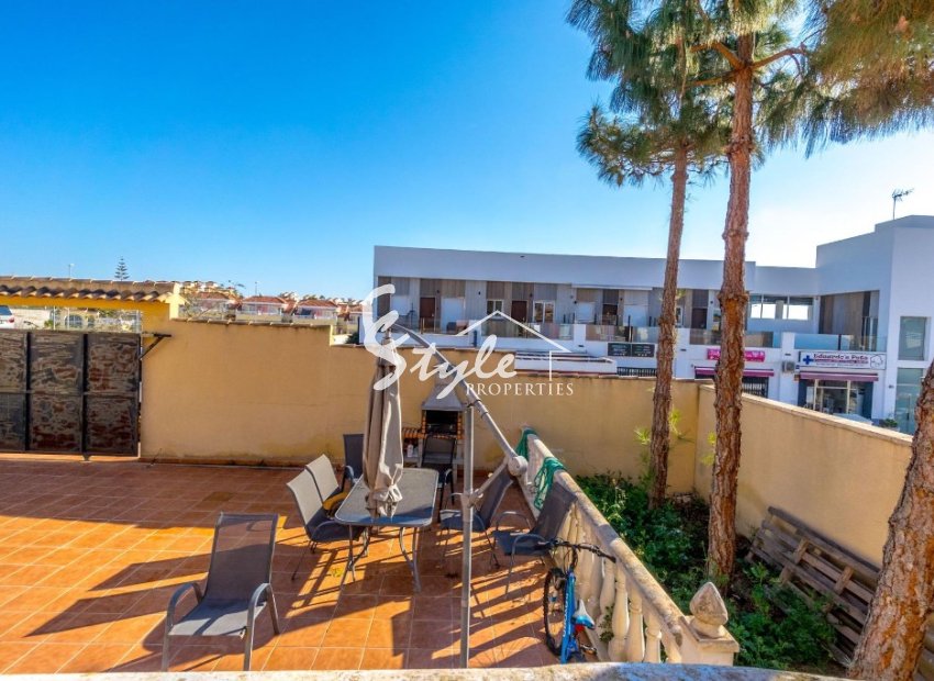 Resale - Villa - Villamartin