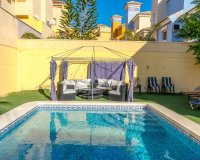 Resale - Villa - Villamartin