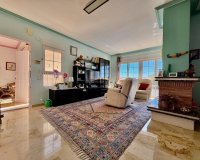 Resale - Villa - Villamartin