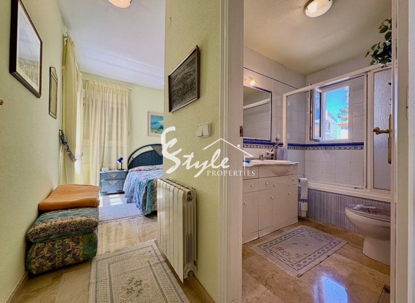 Resale - Villa - Villamartin