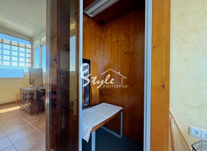 Resale - Villa - Villamartin