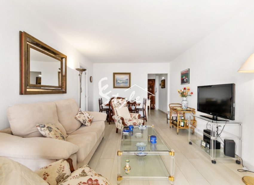Reventa - Apartamento - Campoamor