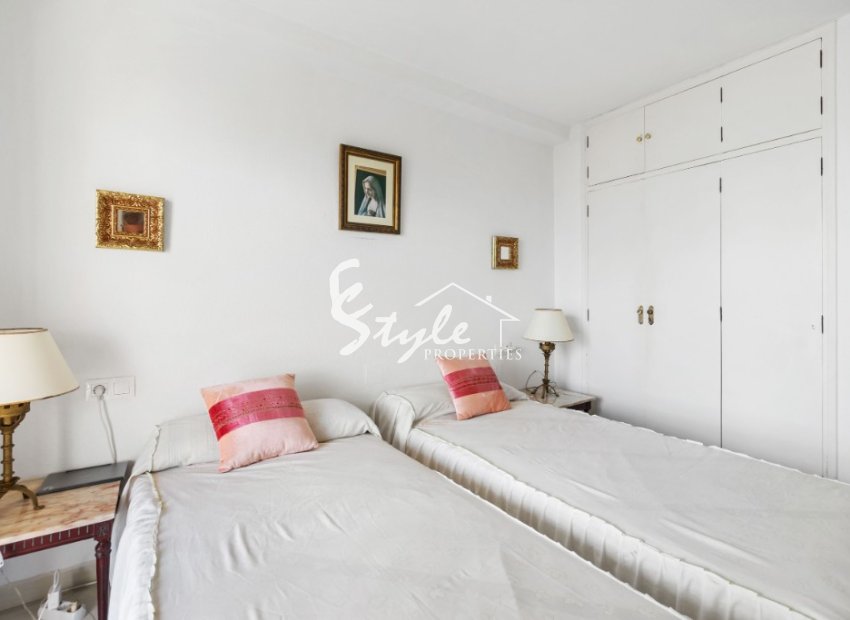 Reventa - Apartamento - Campoamor